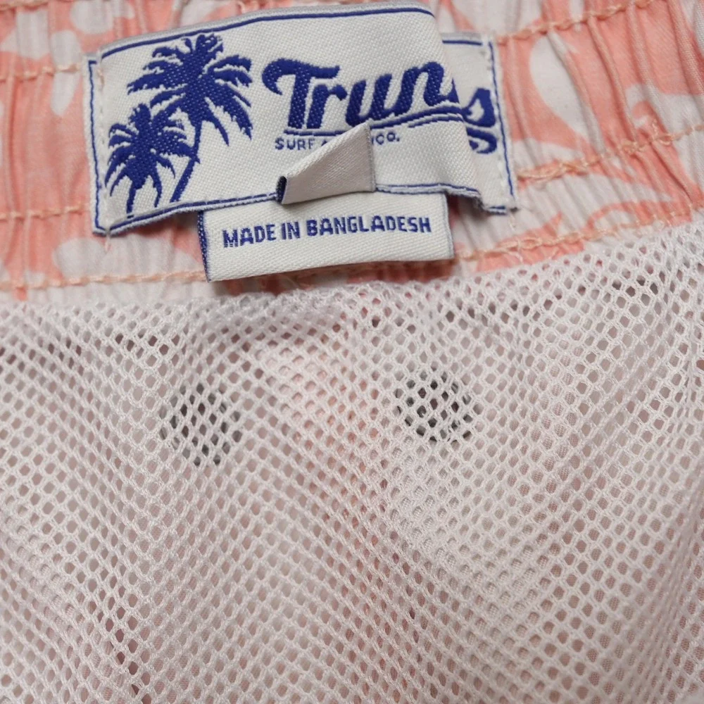 Trunks Surf & Swim Co. key features